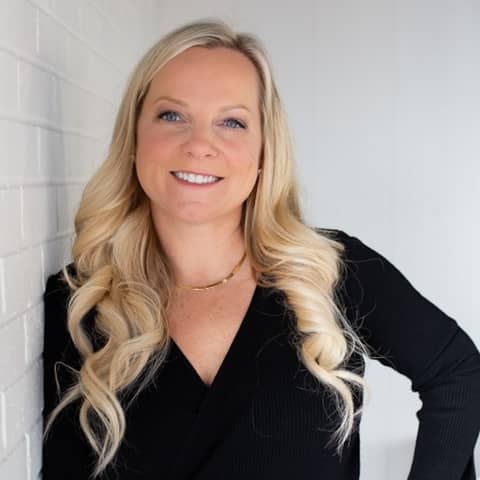 Episode 402 - Lauren Toppins - Founder and Broker - Cherrywood Real Estate