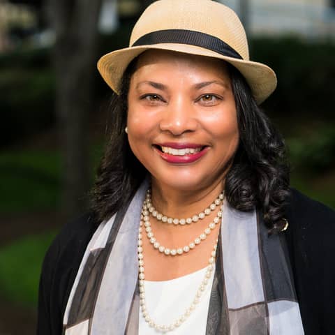 Episode 30 : Conversations with Karen and Cat with JeJuan Stewart, CEO and founder of Eagle 7 Consulting