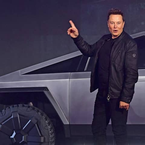Elon Musk gets out of Dodge: Goodbye California, Howdy Texas !