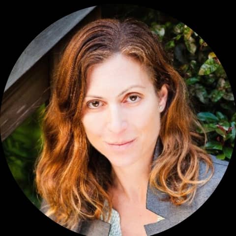 Ambitious Like a Mother: Why prioritizing your career is good for your kids. Talking with Lara Bazelon.