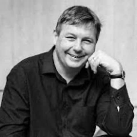 Shattered Nation: Inequality and the Geography of a Failing State. Talking with author, Professor Danny Dorling, Oxford University