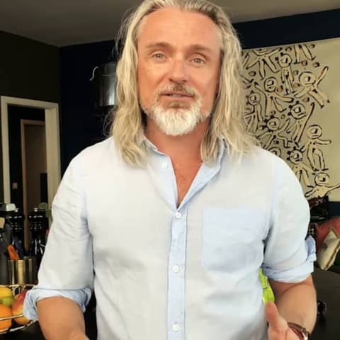 Symbiosis between human ingenuity and machine intelligence, with Martin Wezowski