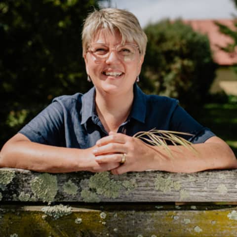 #18) Hazel shares Tasmanian journey secrets like why startups needed her startup Seedlab