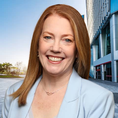 Beth Fahey: The EOS Rollout Book Every Implementer Has Been Waiting For