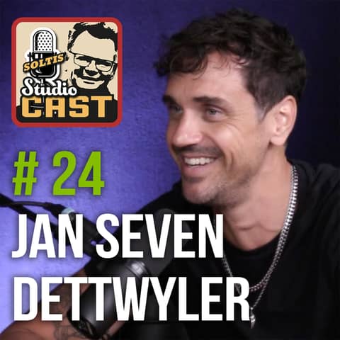 24 | jan SEVEN dettwyler: «Ich lasse in mich hineinschauen»