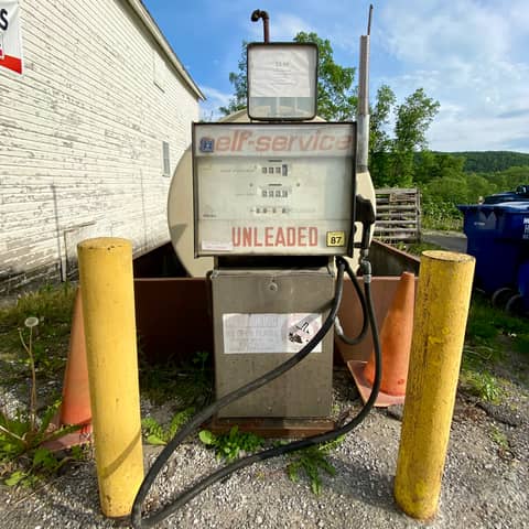 Coffee ☕️ Food 🥪 and Fuel ⛽️ at Charlotteville General Store