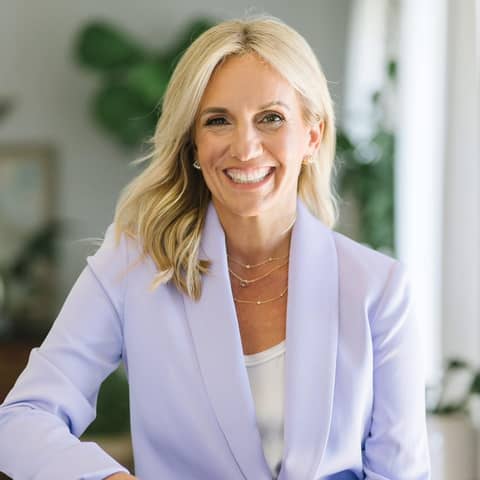 Jodie Howard: Challenges of a Navy Spouse of 30years, Putting the marriage first! She's an entrepreneur, author & tells us how to re-align your Chakra