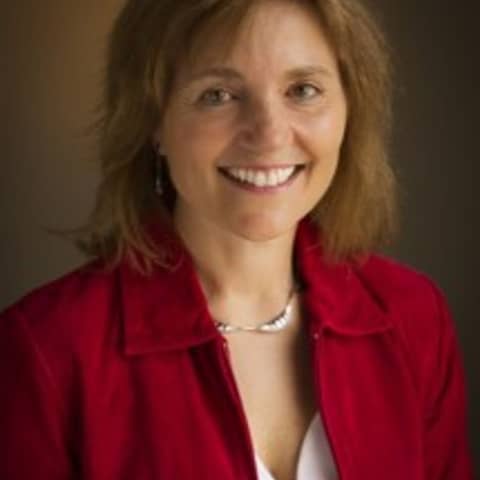 Elaine Hodgson CEO Incredible Technologies Golden Tee