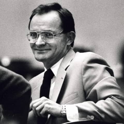 S9: Angel of Darkness