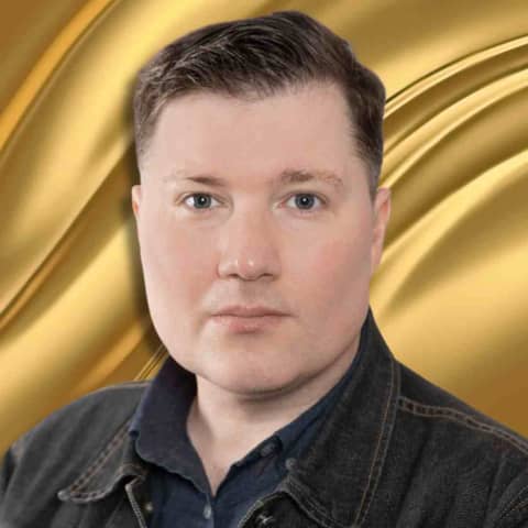 688 | Harmony Behind the Mic: Singer-Songwriter & Radio Ops Manager - Interview - Eric Reidar