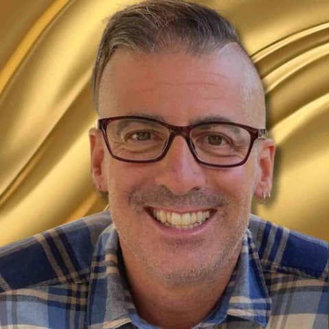 739 | Survivor's Triumph: Stories of Strength by Erik DaRosa