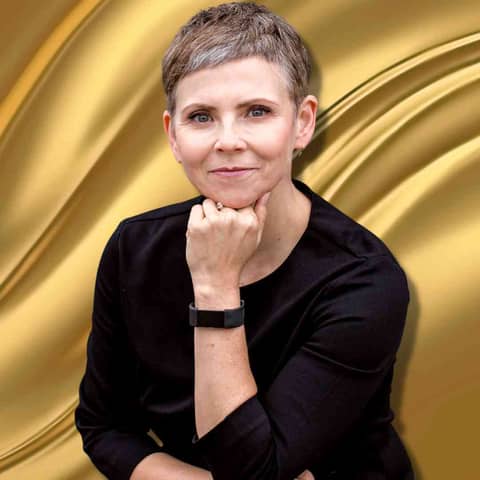 498 | Lead with Authenticity, Creativity, & Courage! - Interview - Lauri Smith