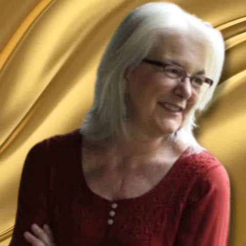 548 | Life of a World Renowned Composer! - Interview - Tina Davidson