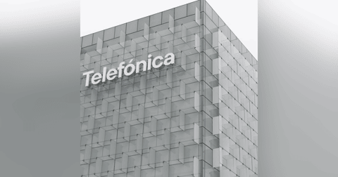 La República de los Tonnntos: El "cómplice en el plagio" de la tesis de Pedro Sánchez, asciende en Telefónica La República de los Tonnntos: El "cómplice en el plagio" de la tesis de Pedro Sánchez, asciende en Telefónica