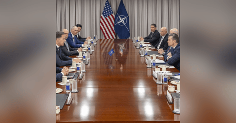 Tertulia de Federico: La OTAN e Israel desnudan la propaganda de Sánchez Tertulia de Federico: La OTAN e Israel desnudan la propaganda de Sánchez