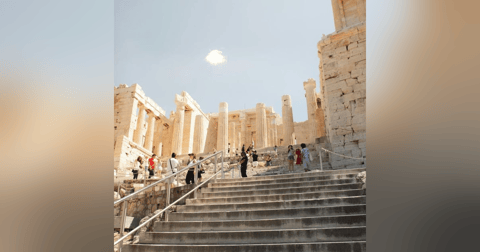 Invicto: Descubre los Secretos Milenarios para Ser Invencible Invicto: Descubre los Secretos Milenarios para Ser Invencible