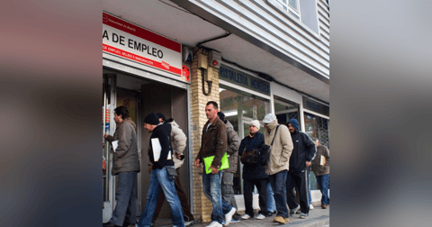 Prensa económica: La realidad del paro, se destruye un contrato a jornada completa por cada empleo parcial que se crea Prensa económica: La realidad del paro, se destruye un contrato a jornada completa por cada empleo parcial que se crea