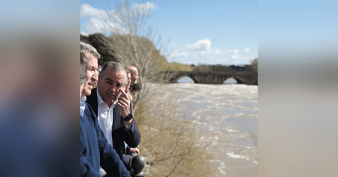 Las Noticias de La Mañana: Feijóo reclama un plan nacional del agua Las Noticias de La Mañana: Feijóo reclama un plan nacional del agua