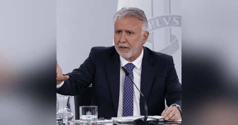 La República de los Tonnntos: El bulo de la izquierda sobre el analfabetismo de las mujeres durante el franquismo La República de los Tonnntos: El bulo de la izquierda sobre el analfabetismo de las mujeres durante el franquismo