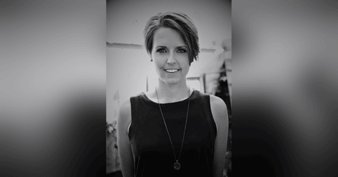 Creating Great Art and Taking Care of Your Fans w/ Emily White Creating Great Art and Taking Care of Your Fans w/ Emily White