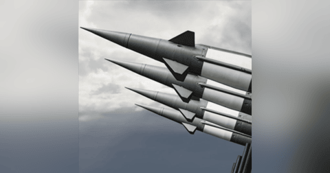 Europe’s Nuclear Future: Rely on U.S. or Not? Europe’s Nuclear Future: Rely on U.S. or Not?