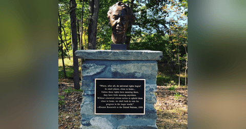 27. Eleanor Was Right 27. Eleanor Was Right