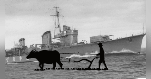 S3-E28 - More Bits and Pieces: Ox Ditches and an Unsinkable Warship S3-E28 - More Bits and Pieces: Ox Ditches and an Unsinkable Warship