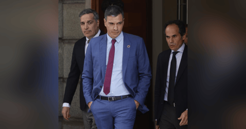 Las Noticias de La Mañana: Sánchez vuelve a huir del Congreso para no explicar el gasto en Defensa Las Noticias de La Mañana: Sánchez vuelve a huir del Congreso para no explicar el gasto en Defensa