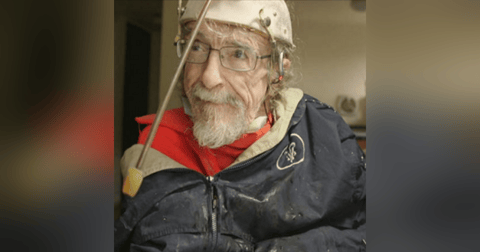 Hale Zukas: They Hate Us Because We’re Pretty Hale Zukas: They Hate Us Because We’re Pretty