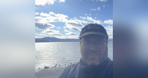 S8 Review! S9 Preview! Thx 2R Crew! Happy Holidays 2U! S8 Review! S9 Preview! Thx 2R Crew! Happy Holidays 2U!