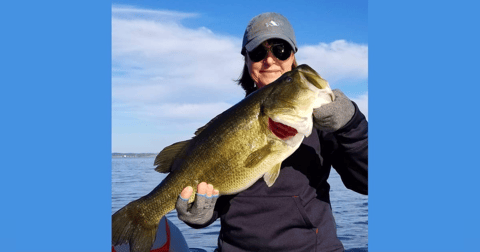 EP. 237 Lake Guntersville, the Bass Fishing Mecca with Legendary Captain Betty Stahl EP. 237 Lake Guntersville, the Bass Fishing Mecca with Legendary Captain Betty Stahl