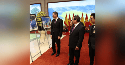 Tertulia de Federico: Trump paraliza el mundo y Sánchez y ZP sitúan a España junto al triángulo China/Irán/Venezuela Tertulia de Federico: Trump paraliza el mundo y Sánchez y ZP sitúan a España junto al triángulo China/Irán/Venezuela