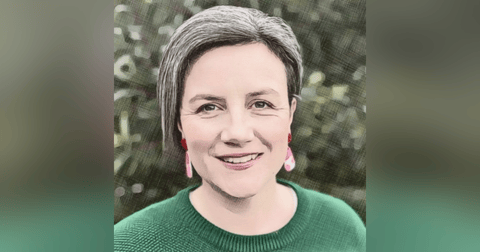 #78: Superhero conversations, sh&* sandwiches, and what we can learn from Ted Lasso. With Dr Rebecca Faris #78: Superhero conversations, sh&* sandwiches, and what we can learn from Ted Lasso. With Dr Rebecca Faris