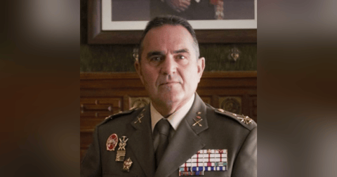 Tertulia de Federico: Mazón desmiente que Gan Pampols vaya a dimitir Tertulia de Federico: Mazón desmiente que Gan Pampols vaya a dimitir