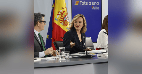 La República de los Tonnntos: Pilar Alegría combina "la estupidez y la mentira" apoyadas por Bolaños La República de los Tonnntos: Pilar Alegría combina "la estupidez y la mentira" apoyadas por Bolaños