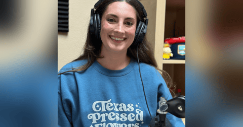 Ep.63 I Can Buy Myself Flowers (Elissa Gallegos- The Founder of Texas Pressed Flowers) Ep.63 I Can Buy Myself Flowers (Elissa Gallegos- The Founder of Texas Pressed Flowers)