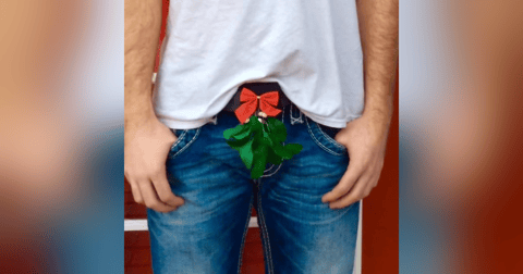 SoberNotMature - Episode 148 (Mistletoe Belt Buckle Holiday Extravaganza) SoberNotMature - Episode 148 (Mistletoe Belt Buckle Holiday Extravaganza)