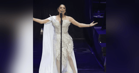 Crónica Rosa: Isabel Pantoja dosifica la información de su salud Crónica Rosa: Isabel Pantoja dosifica la información de su salud