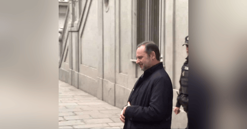 Federico a las 6: Ábalos no puede salir de España Federico a las 6: Ábalos no puede salir de España