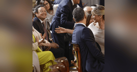 Resumen de prensa: La ley de Sánchez para proteger a su mujer y hermano Resumen de prensa: La ley de Sánchez para proteger a su mujer y hermano