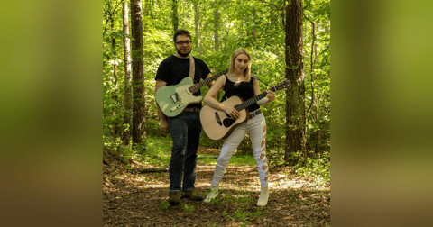 Episode 23: Dani and Dylan live from the Oakhouse in Canton Episode 23: Dani and Dylan live from the Oakhouse in Canton