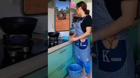 Easily distracted by cricket drills 🏏