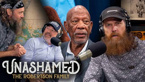 Jase Gets a Longevity Tip from Morgan Freeman & Willie Crashes the Party | 1287