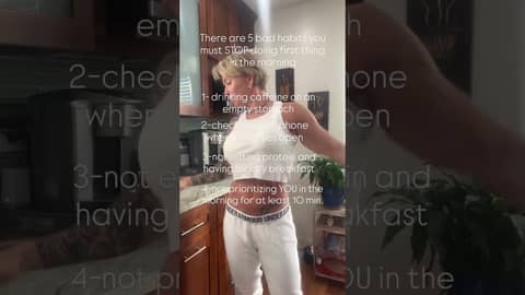 5 Morning Habits That Hurt Your Day!