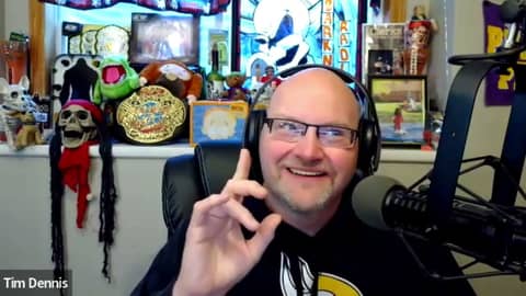 Darkness Radio: 7/2/25-Supernatural News/Parashare: World UFO Day 2025 Edition w/Mallie Fox