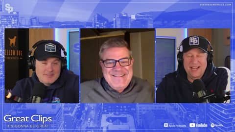 Canucks PA announcer Al Murdoch on engaging fans, black skate jersey & music intro for playoff games Canucks PA announcer Al Murdoch on engaging fans, black skate jersey & music intro for playoff games