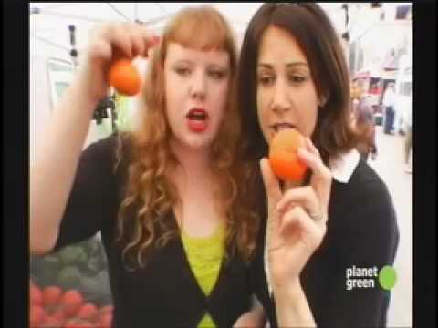 Keep It Green Girls in Farmers Market (G Word, Planet Green)