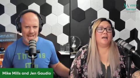 Wanna know how to Flip a house? Jen Gaudio shares her brain with us today!