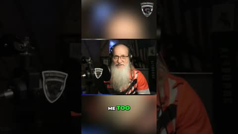 This Mom Treats AI Like an Employee (and Makes Bank) #shorts #ai #sidehustle This Mom Treats AI Like an Employee (and Makes Bank) #shorts #ai #sidehustle