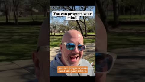 Program your mind to be who you want to be. #atomichabits #health #mindhacks